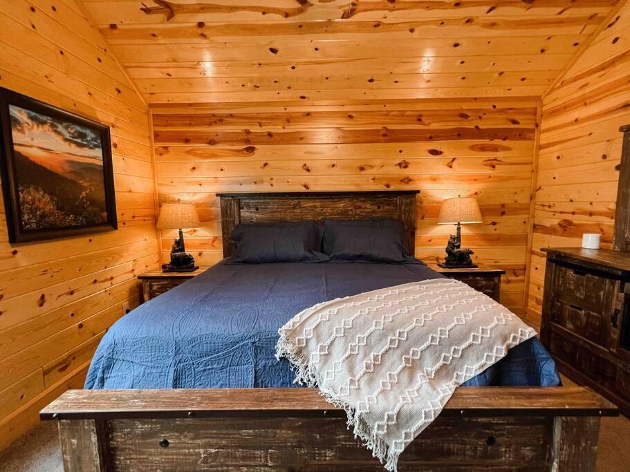 Indoor Heated Pool Hot Tub Cabin Севьервилл Экстерьер фото
