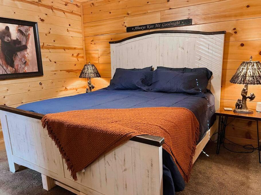 Indoor Heated Pool Hot Tub Cabin Севьервилл Экстерьер фото