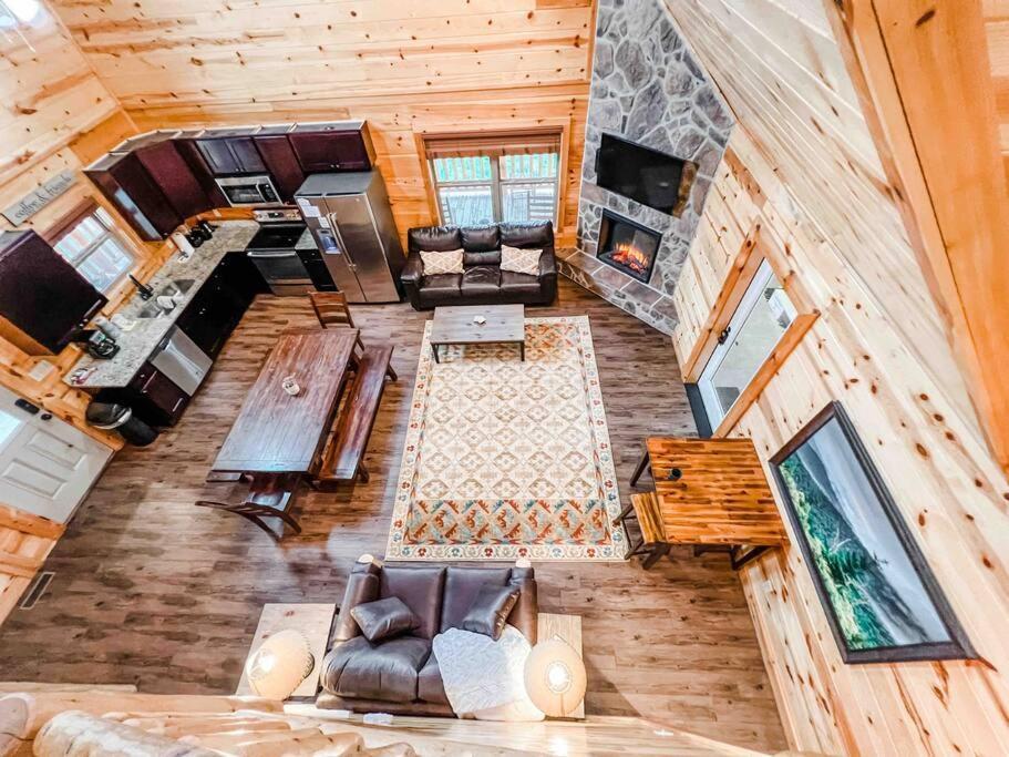 Indoor Heated Pool Hot Tub Cabin Севьервилл Экстерьер фото